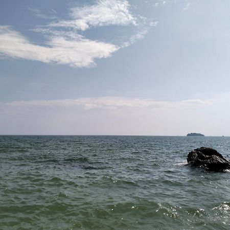 Paradise Seaview Homestay Port Dickson Esterno foto