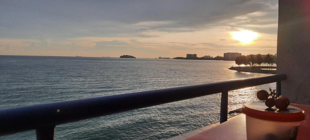 Paradise Seaview Homestay Port Dickson Esterno foto