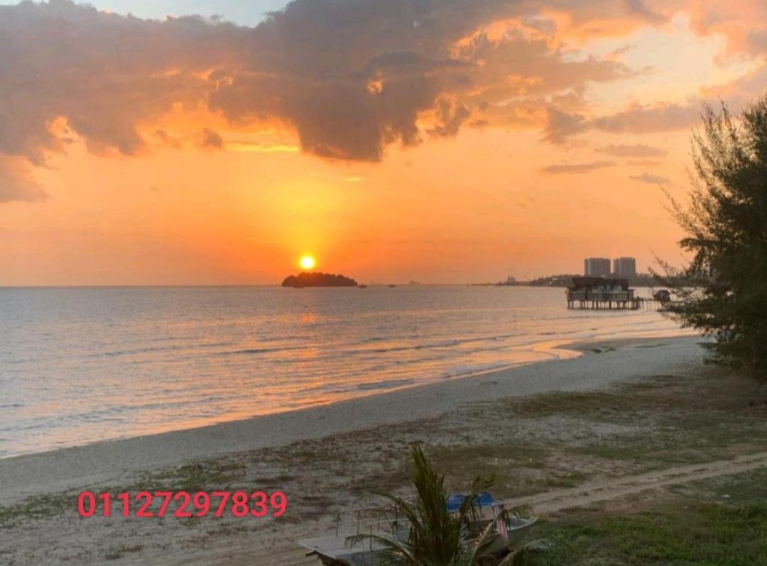 Paradise Seaview Homestay Port Dickson Esterno foto