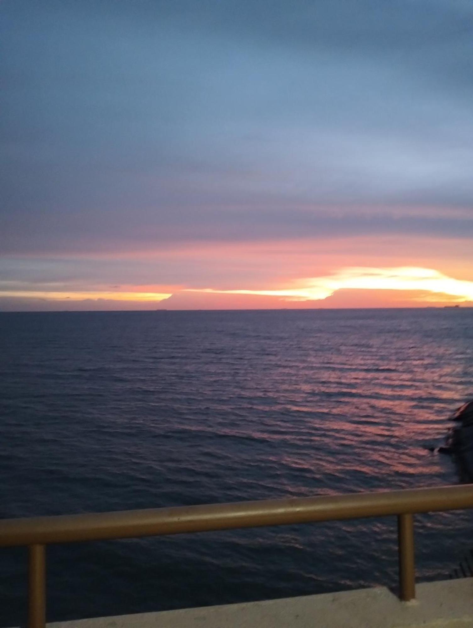 Paradise Seaview Homestay Port Dickson Esterno foto